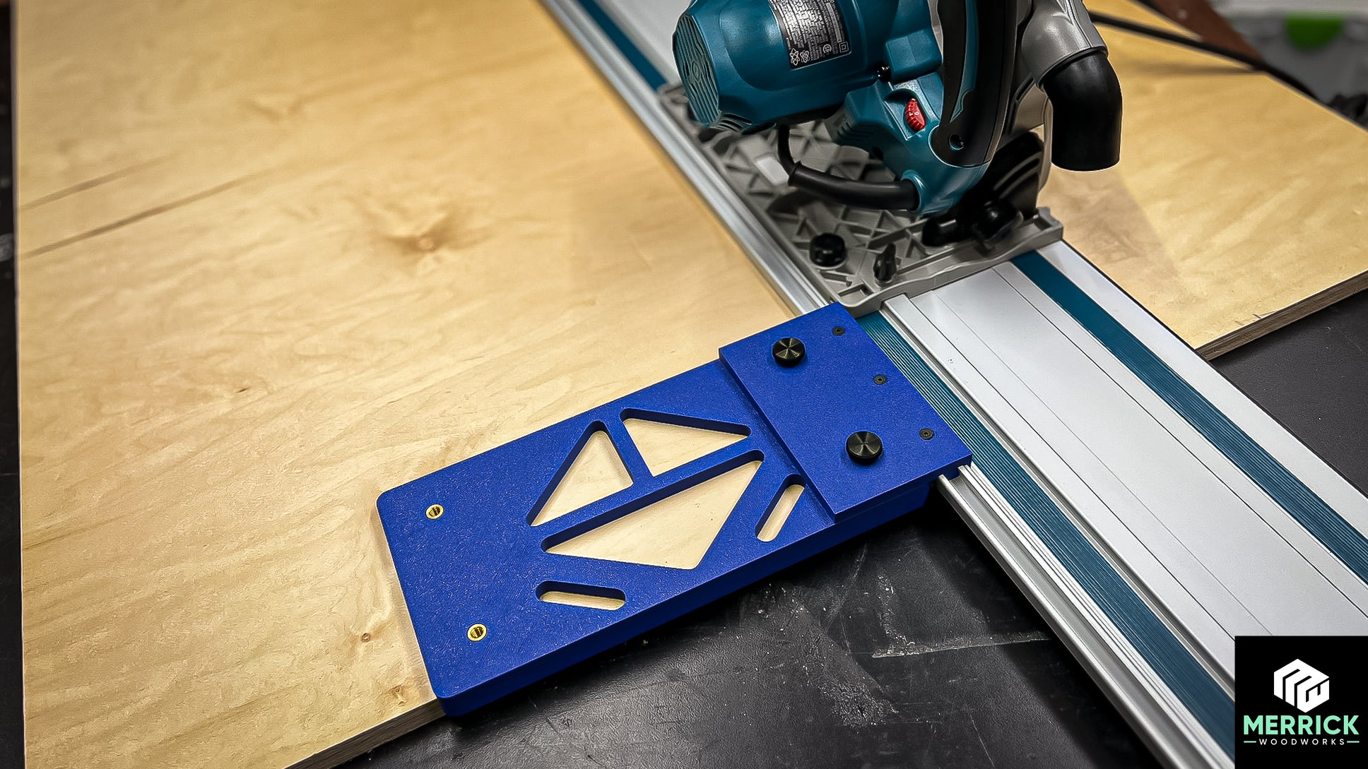 Makita Track Saw Guide Rail Square - Merrick Woodworks